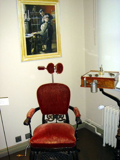 Matti �yr�p��n hammasl��k�rituoli